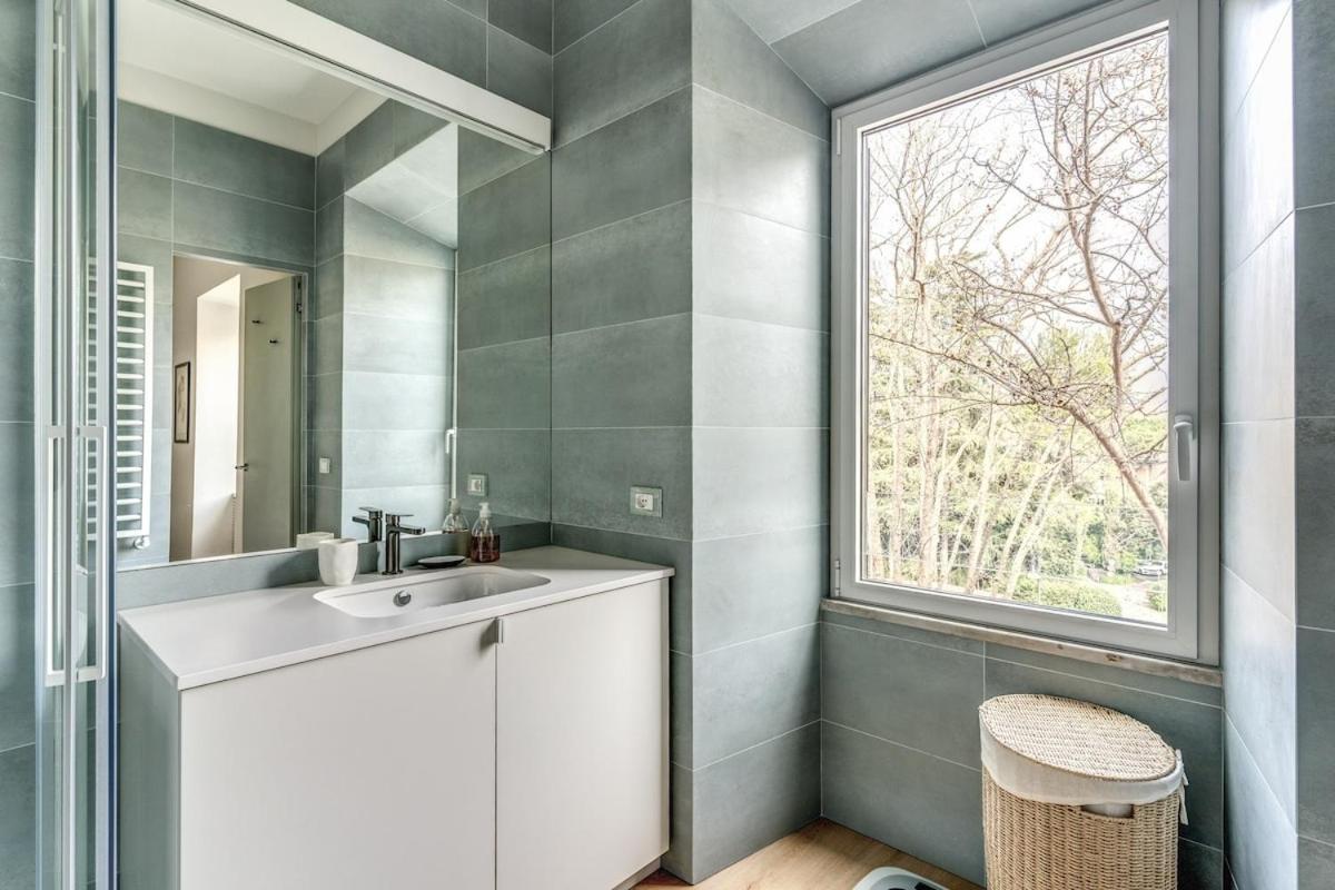 Appartamento 2 Bedroom Flaminio Vignola *
